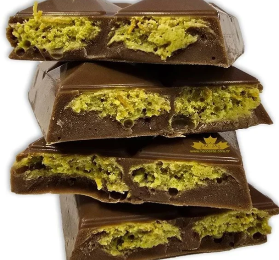 Bolci Dubai Dark Chocolate with Kadayif and Pistachio Filling 200g